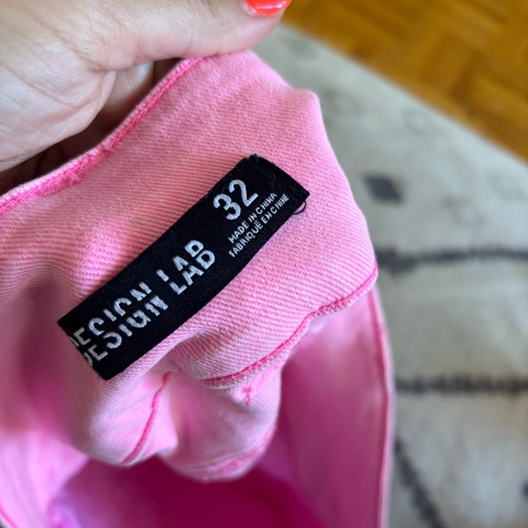 mini hot pink lots of stretch denim skirt - Picture 3 of 3